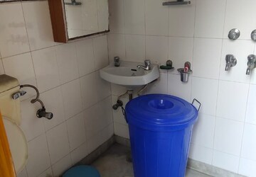 Bathroom in 3 BHK Independent House at Sector 27 – for Rent