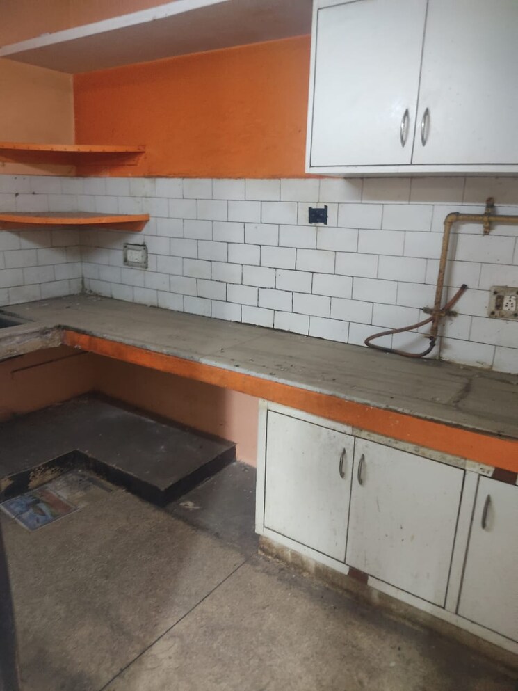 Kitchen, ip extension 2 Bedroom 1000 Sq.Ft. Apartment In Ip Extension Delhi 9373572
