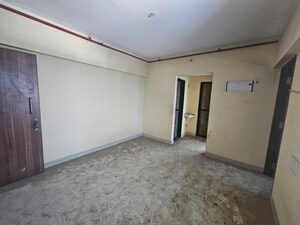 Room in 1 BHK Apartment at Byculla West – for Sale