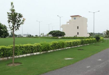 2 BHK Apartment – Garden View at Supertech Golf Country Suites, Supertech Golf Country - for Sale