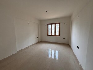 Room in 3 BHK Builder Floor at Jp Nagar Phase 8 – for Sale