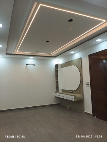 3 BHK Builder Floor For Sale in Rohini Sector 25