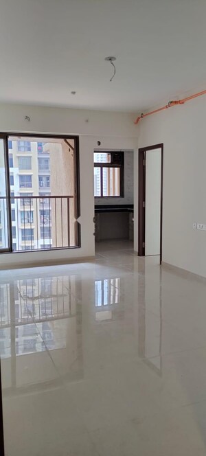 1 BHK Apartment For Rent in Chandak Nishchay, Borivali East