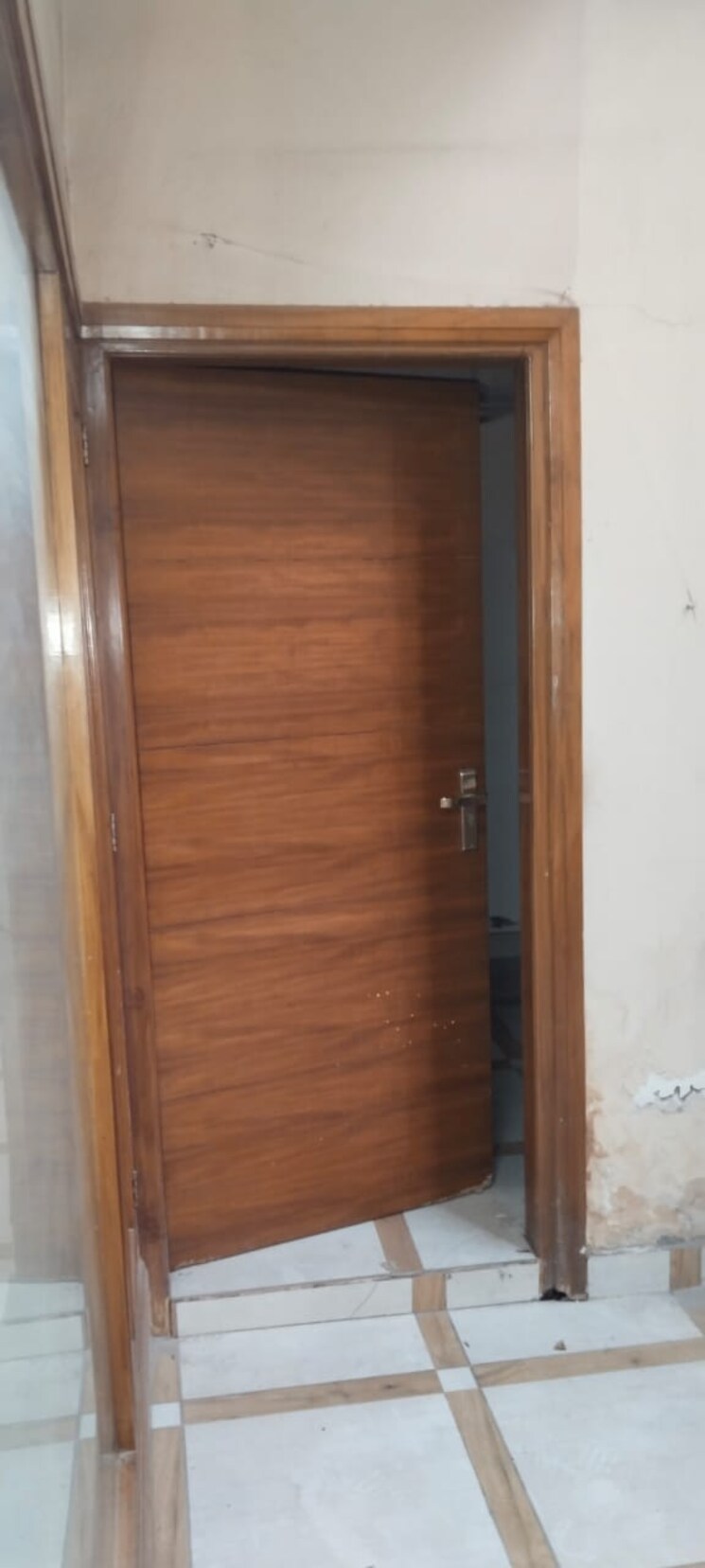 undefined, sector 100 2 Bedroom 1300 Sq.Ft. Builder Floor In Sector 100 Noida 9373761