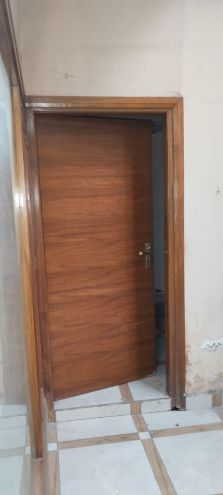 undefined, sector 100 2 Bedroom 1300 Sq.Ft. Builder Floor In Sector 100 Noida 9373761