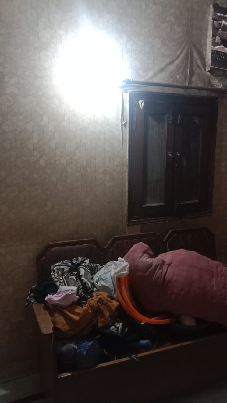  Parking, saket 1 RK 350 Sq.Ft. Builder Floor In Saket Delhi 9373767