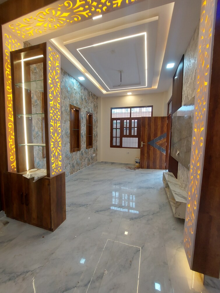 Cover Image, indira nagar 3 Bedroom 1800 Sq.Ft. Villa In Indira Nagar Lucknow 9373802