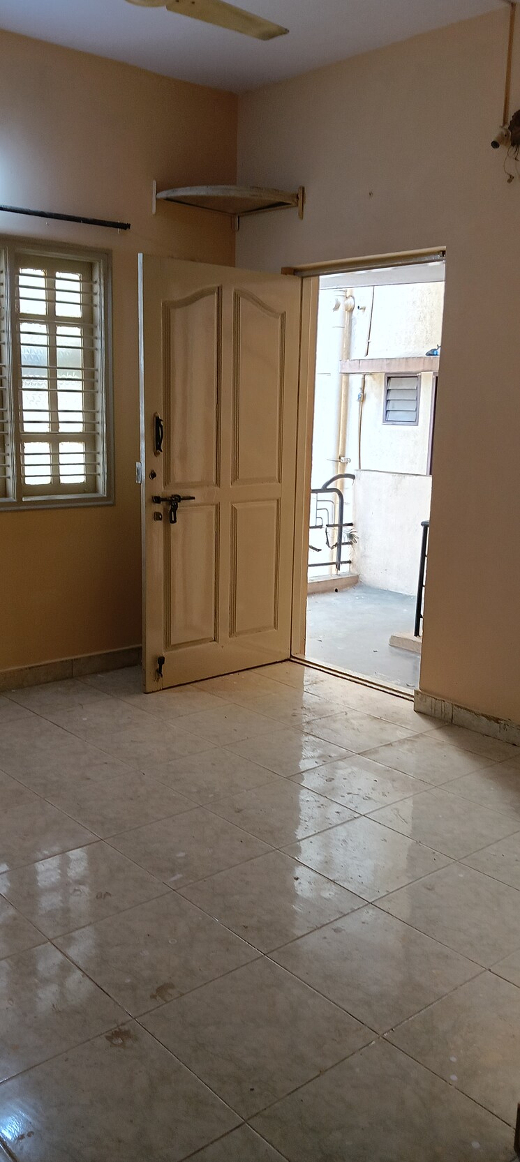 Room, btm-delite 2 Bedroom 650 Sq.Ft. Builder Floor In Btm Layout Bangalore 9373846