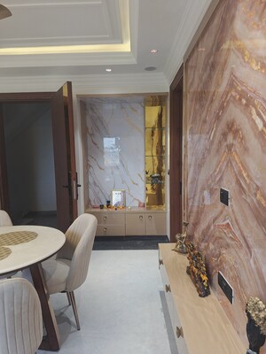 Furnished Amenities in 3 BHK Builder Floor at BPTP Floors, Sector 70 – for Sale