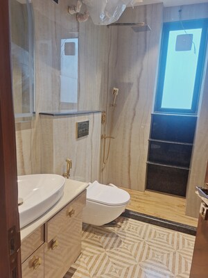 Furnished Amenities in 3 BHK Builder Floor at BPTP Floors, Sector 70 – for Sale