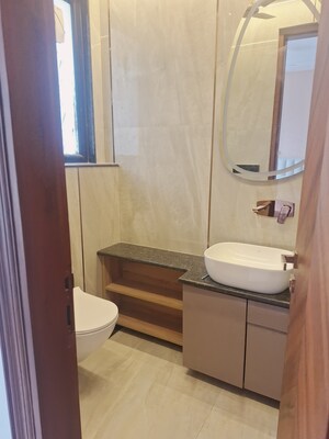 Furnished Amenities in 3 BHK Builder Floor at BPTP Floors, Sector 70 – for Sale