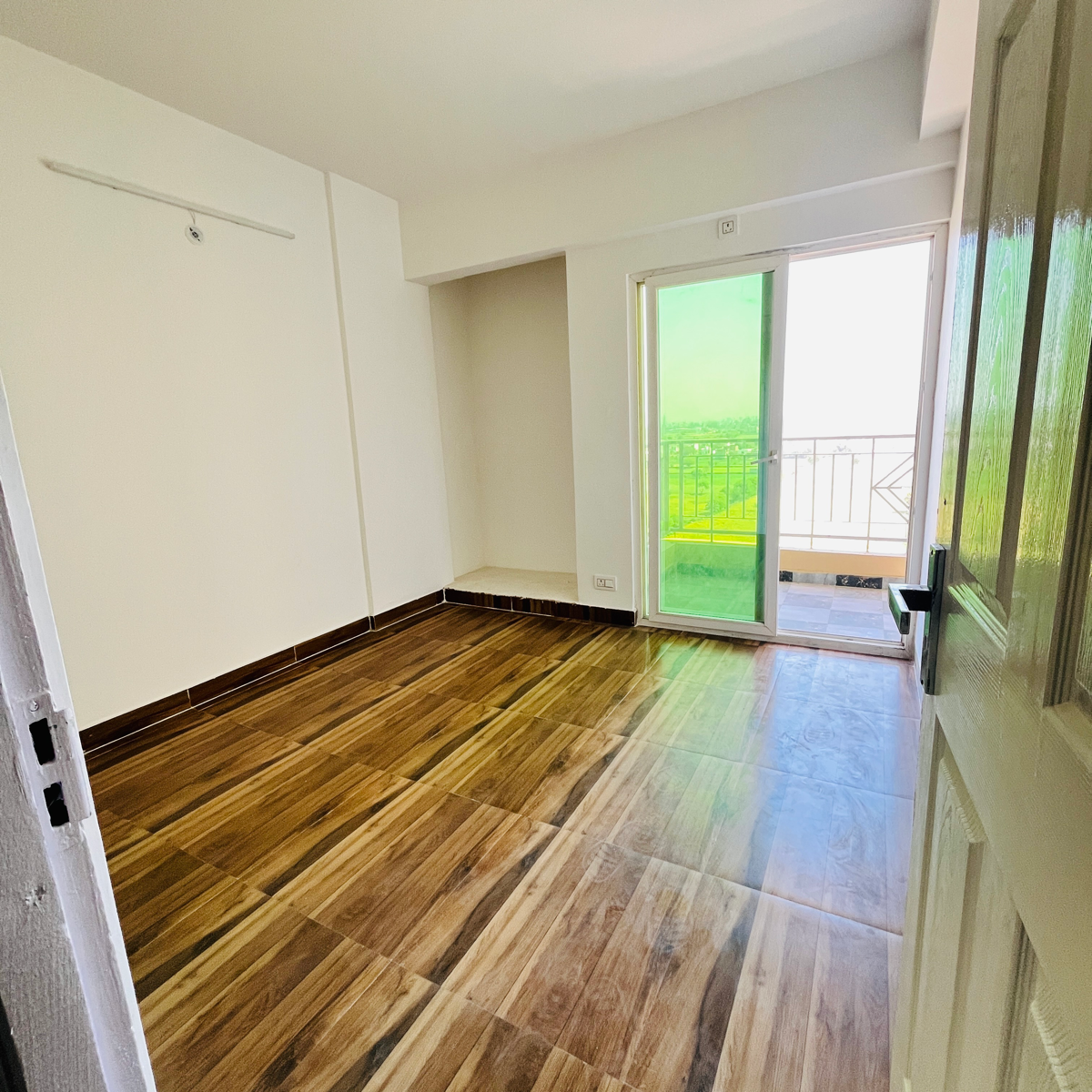 2 BHK 377 Sq.Ft. Apartment in Migsun Roof