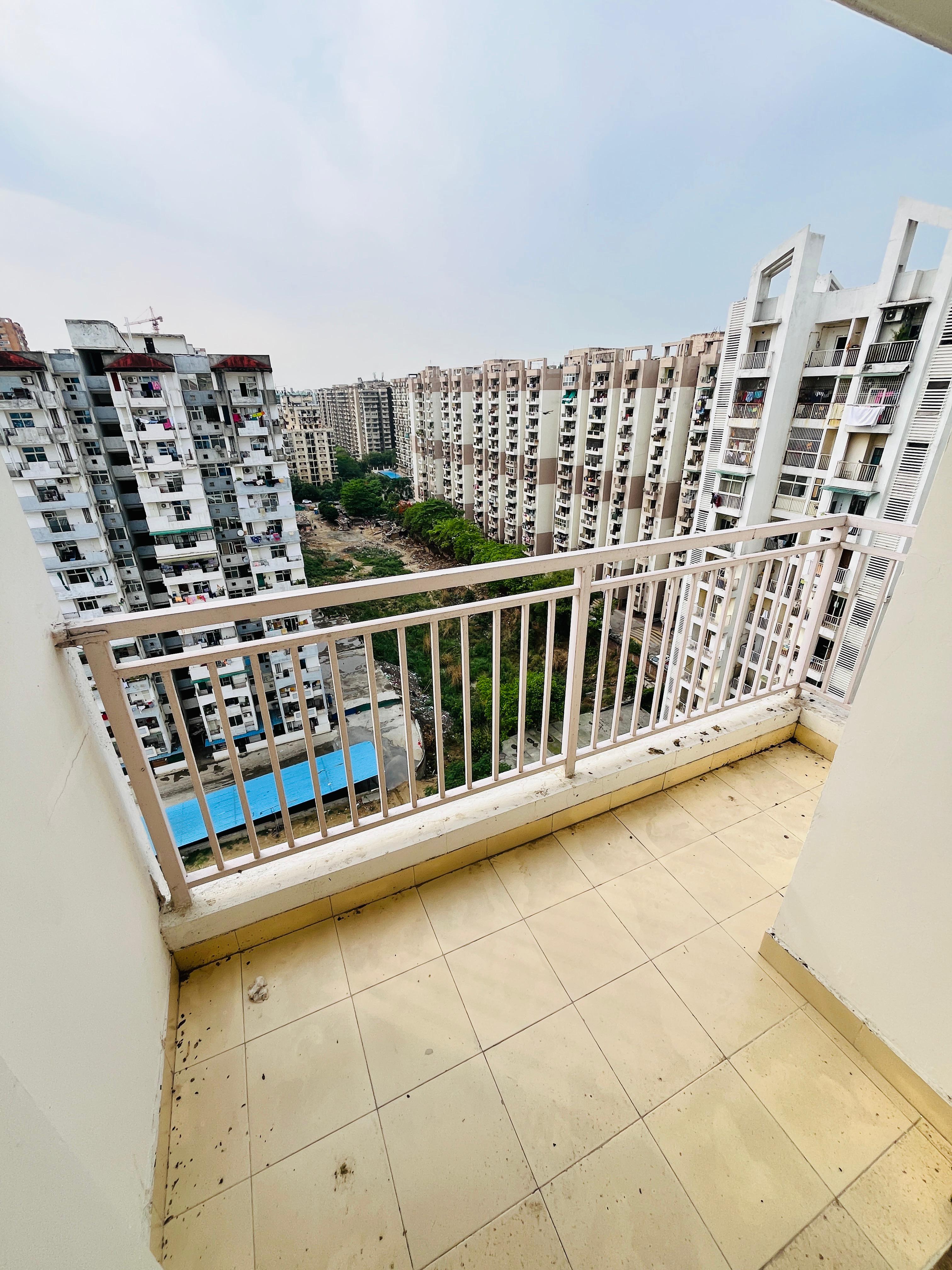 1 BHK + Pooja Room Apartment For Sale in VVIP Nest