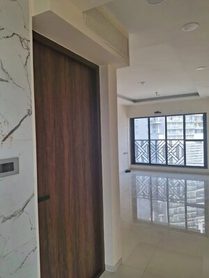 2 BHK Apartment For Rent in Sugee Laxmi Niwas, Dadar West