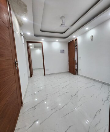 Room in 2 BHK Builder Floor at Saket – for Rent