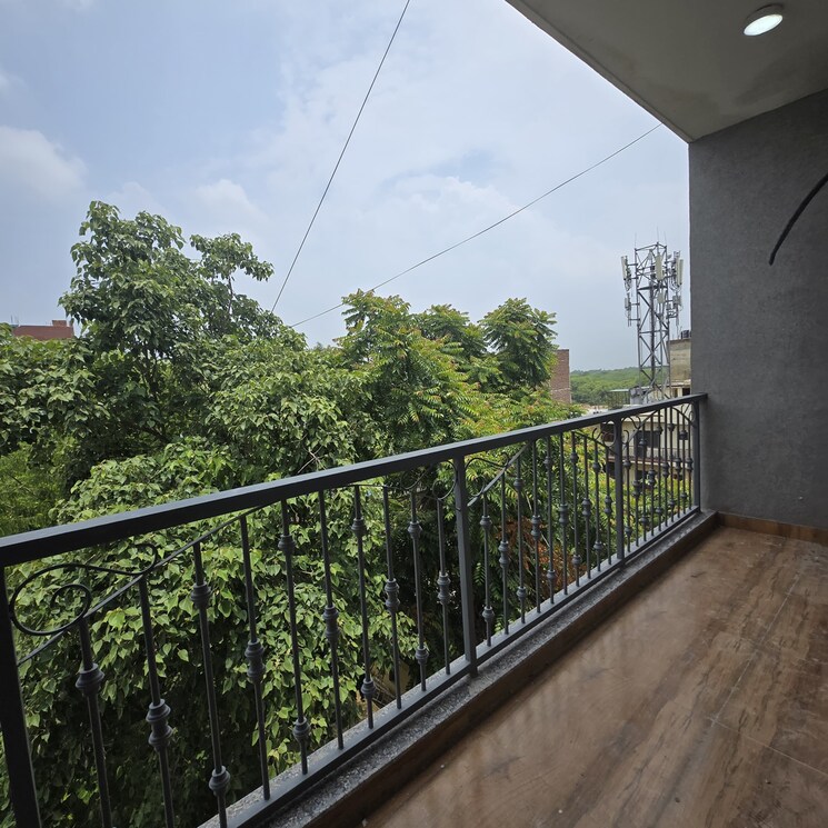 Balcony, chattarpur 3 Bedroom 1200 Sq.Ft. Builder Floor In Chattarpur Delhi 9374051