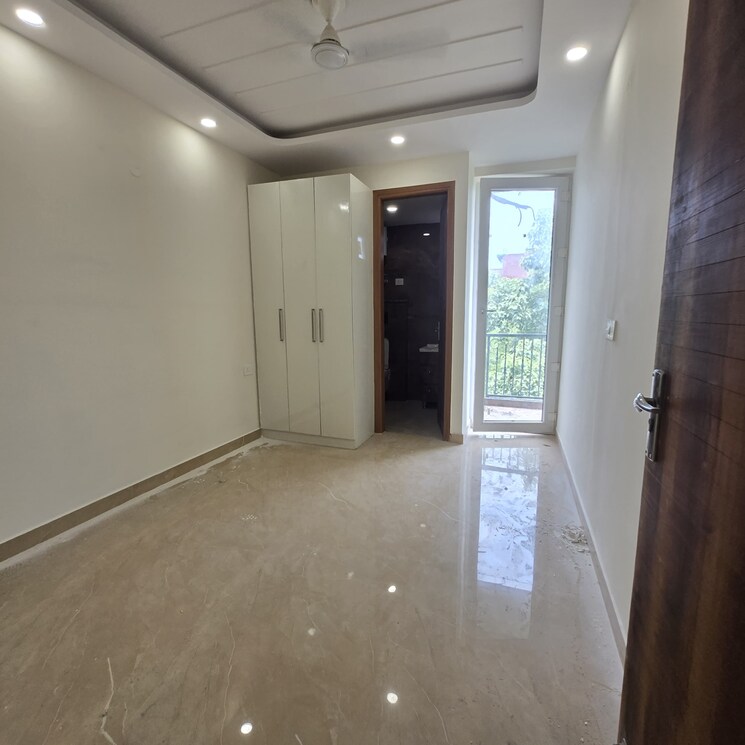 Room, chattarpur 3 Bedroom 1200 Sq.Ft. Builder Floor In Chattarpur Delhi 9374051