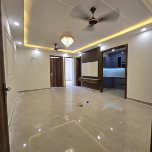 Room in 3 BHK Builder Floor at Chattarpur – for Rent