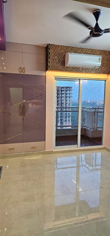 Master Plan in 3 BHK Apartment at Elite Golf Green, Sector 79 – for Rent