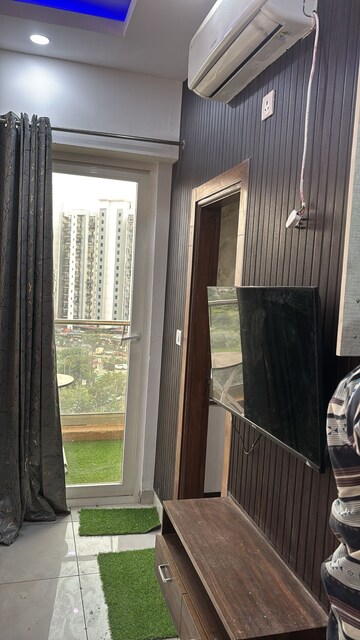 Room in Studio Apartment at Supertech North Eye, Sector 74 – for Sale