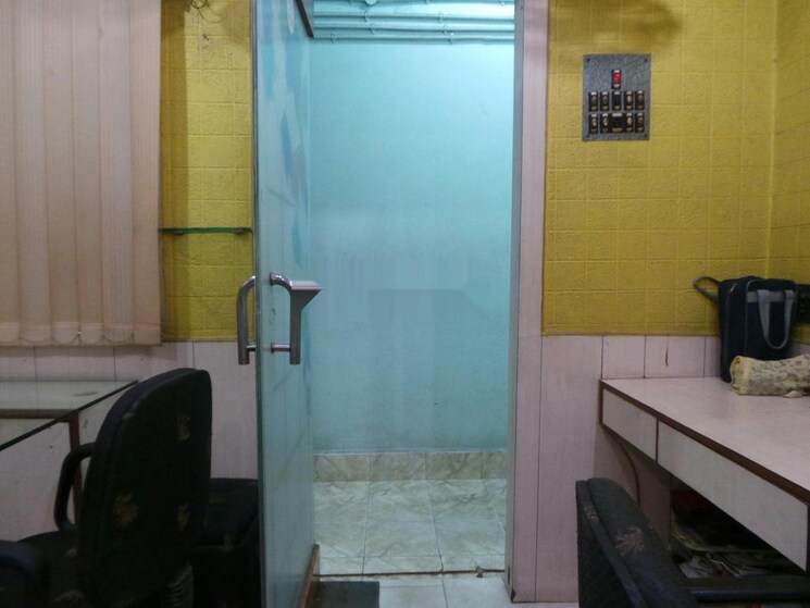 Bathroom, bbd bagh Commercial Office Space 340 Sq.Ft. In Bbd Bagh Kolkata 9374042
