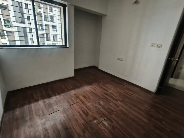 Room, lodha-palava-city-lakeshore-greens 1.5 Bedroom 640 Sq.Ft. Apartment In Dombivli East Thane 9374140