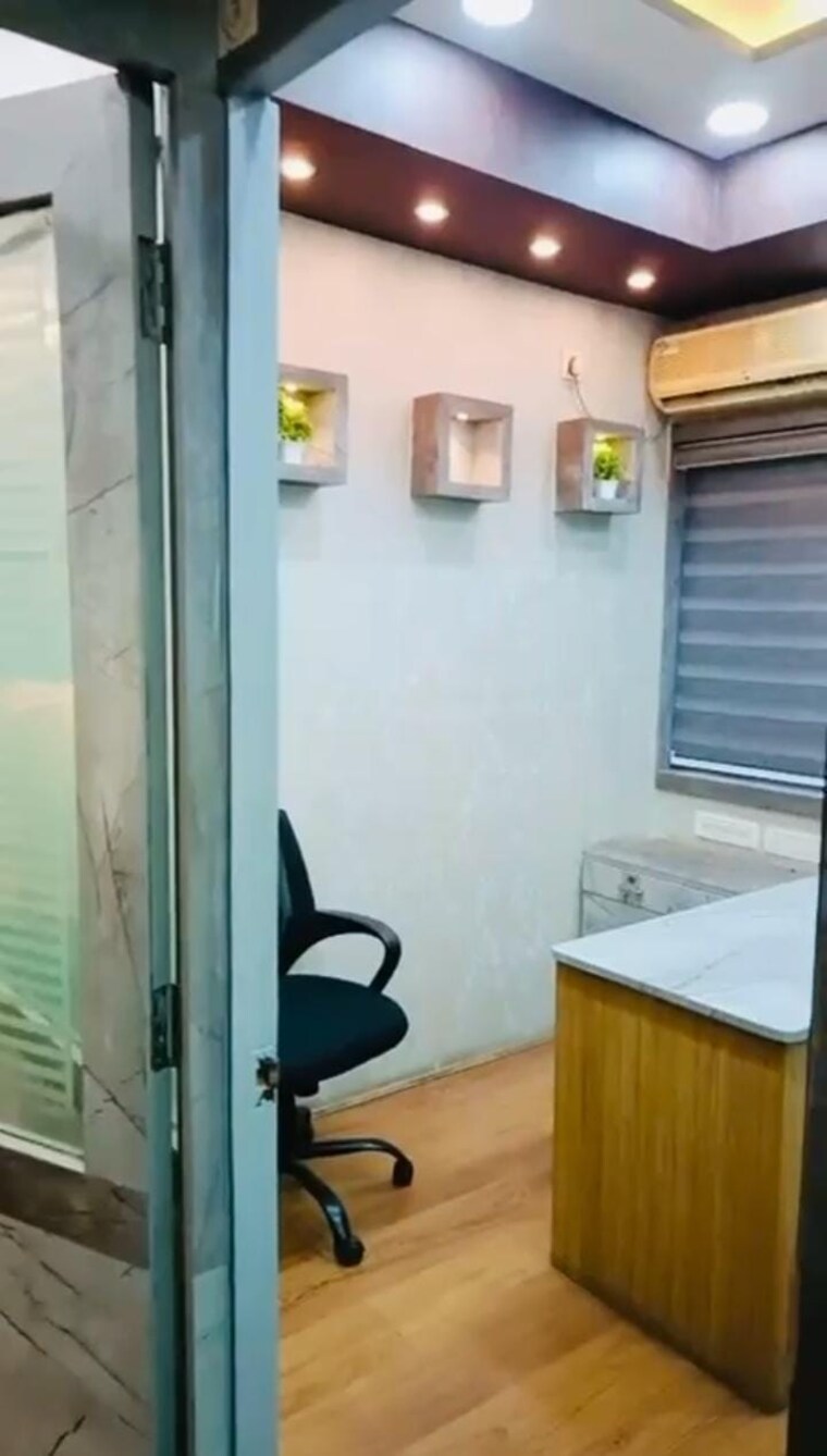 Bathroom, bbd bagh Commercial Office Space 430 Sq.Ft. In Bbd Bagh Kolkata 9374086