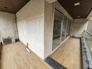 2 BHK Apartment at Lower Parel – for Sale