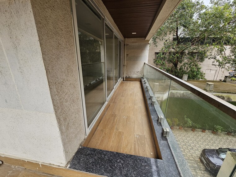 Balcony, lower parel 2 Bedroom 1037 Sq.Ft. Apartment In Lower Parel Mumbai 9374103