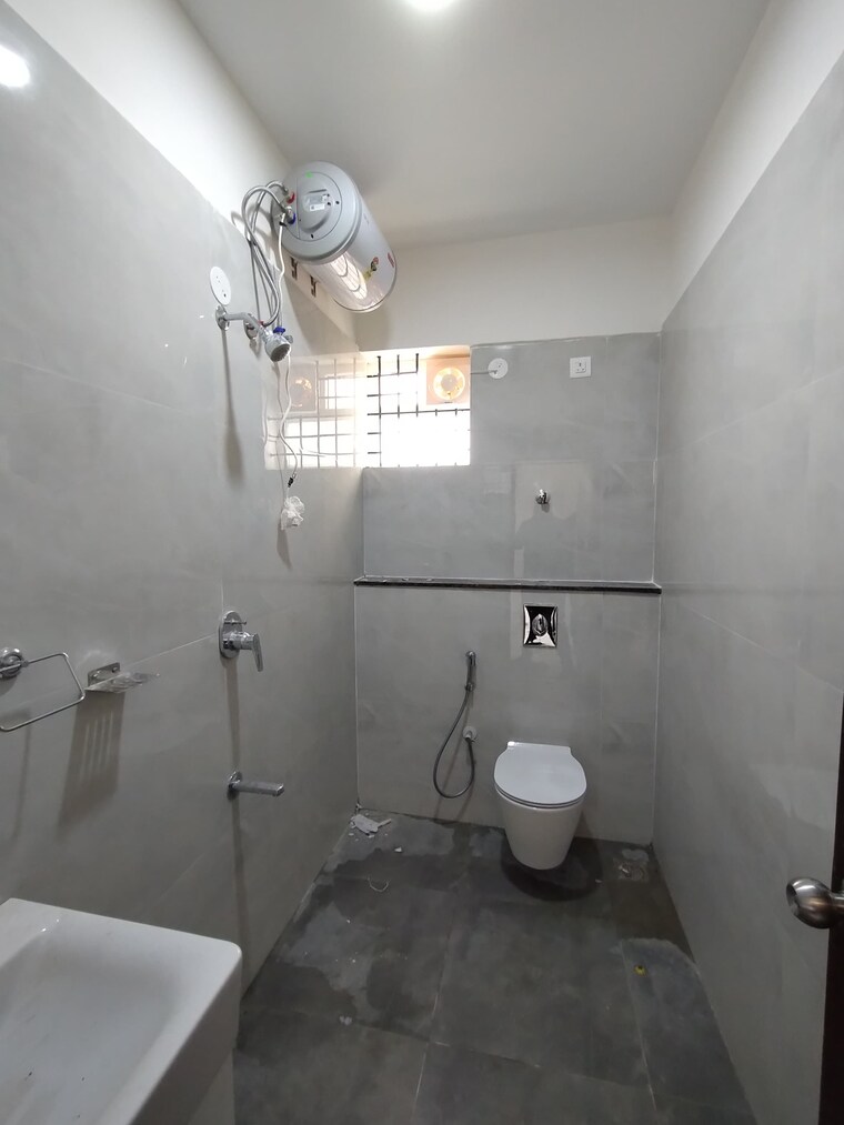 Bathroom, yuva-blue-meadows 3 Bedroom 1594 Sq.Ft. Apartment In Varthur Bangalore 9373968