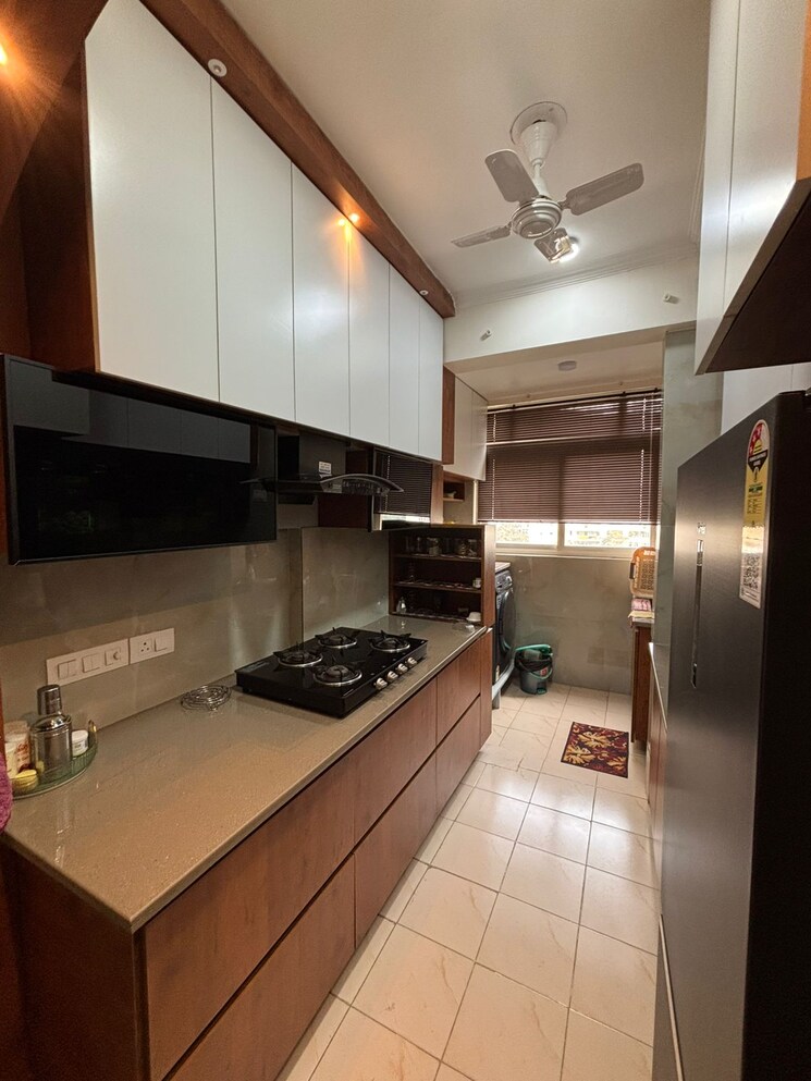 Kitchen, mahagun-mezzaria 4 Bedroom 4425 Sq.Ft. Apartment In Sector 78 Noida 9374265