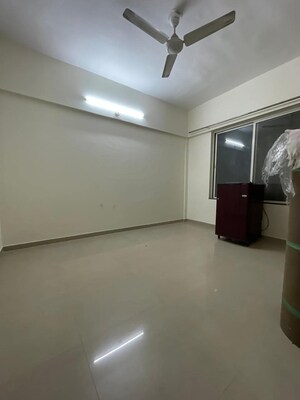 Room in 2 BHK Apartment at Kolte Patil Beryl, Kharadi – for Rent