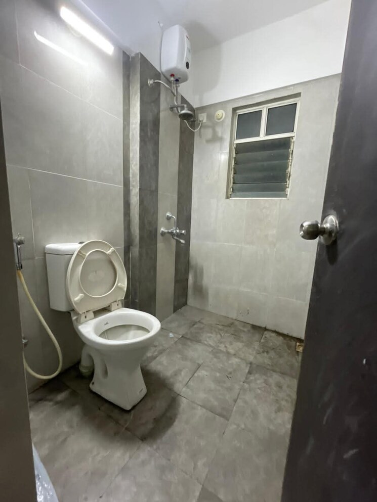 Bathroom, kolte-patil-beryl 2 Bedroom 1115 Sq.Ft. Apartment In Kharadi Pune 9374258