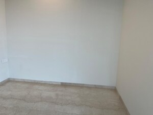 Room in 3 BHK Apartment at Piramal Aranya, Byculla – for Rent