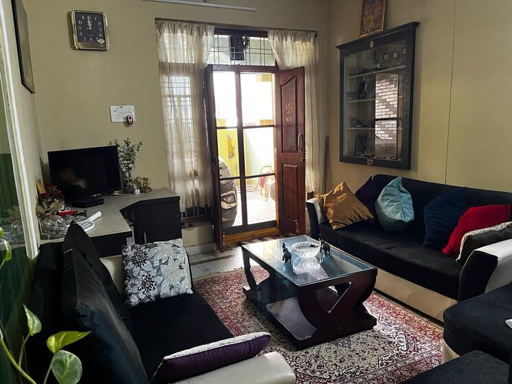 Living Room, alwal 6+ Bedroom 4500 Sq.Ft. Independent House In Alwal Hyderabad 9373811