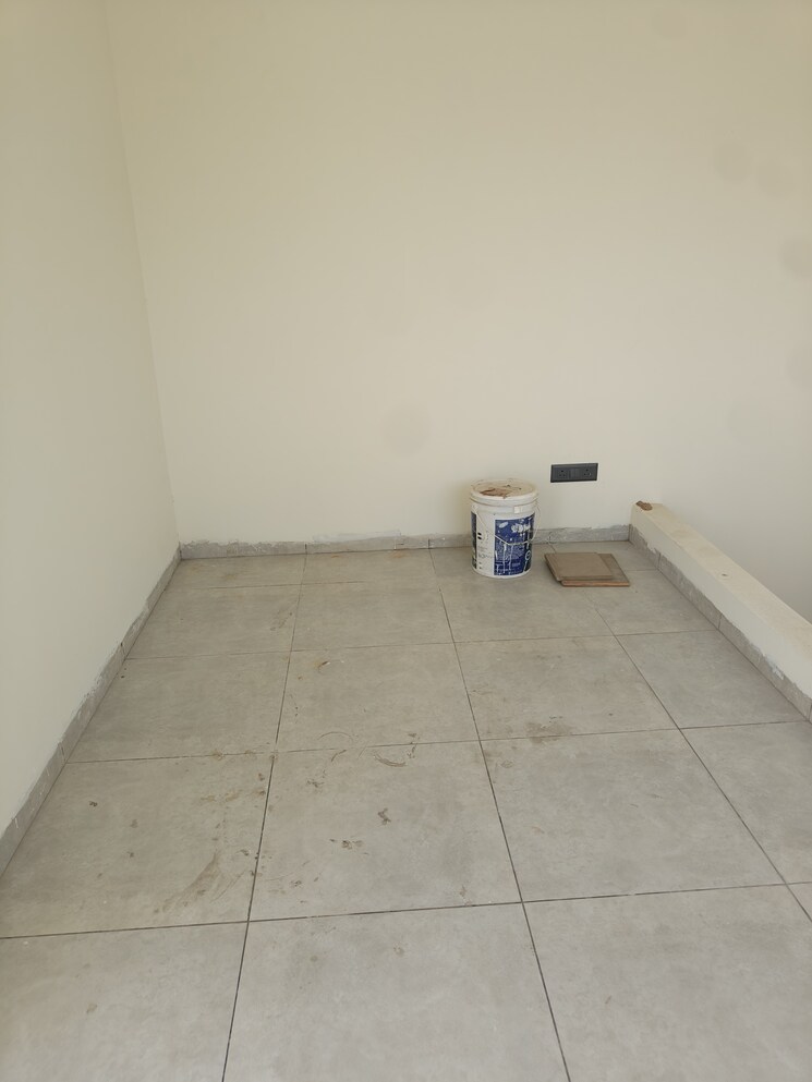 Room, aerocity 5 Bedroom 6300 Sq.Ft. Independent House In Aerocity Mohali 9374260