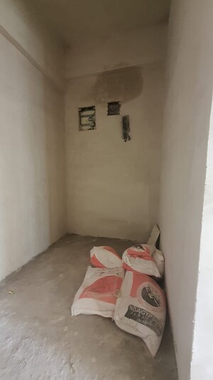 Bathroom in 4 BHK Apartment at Ghatkopar East – for Sale