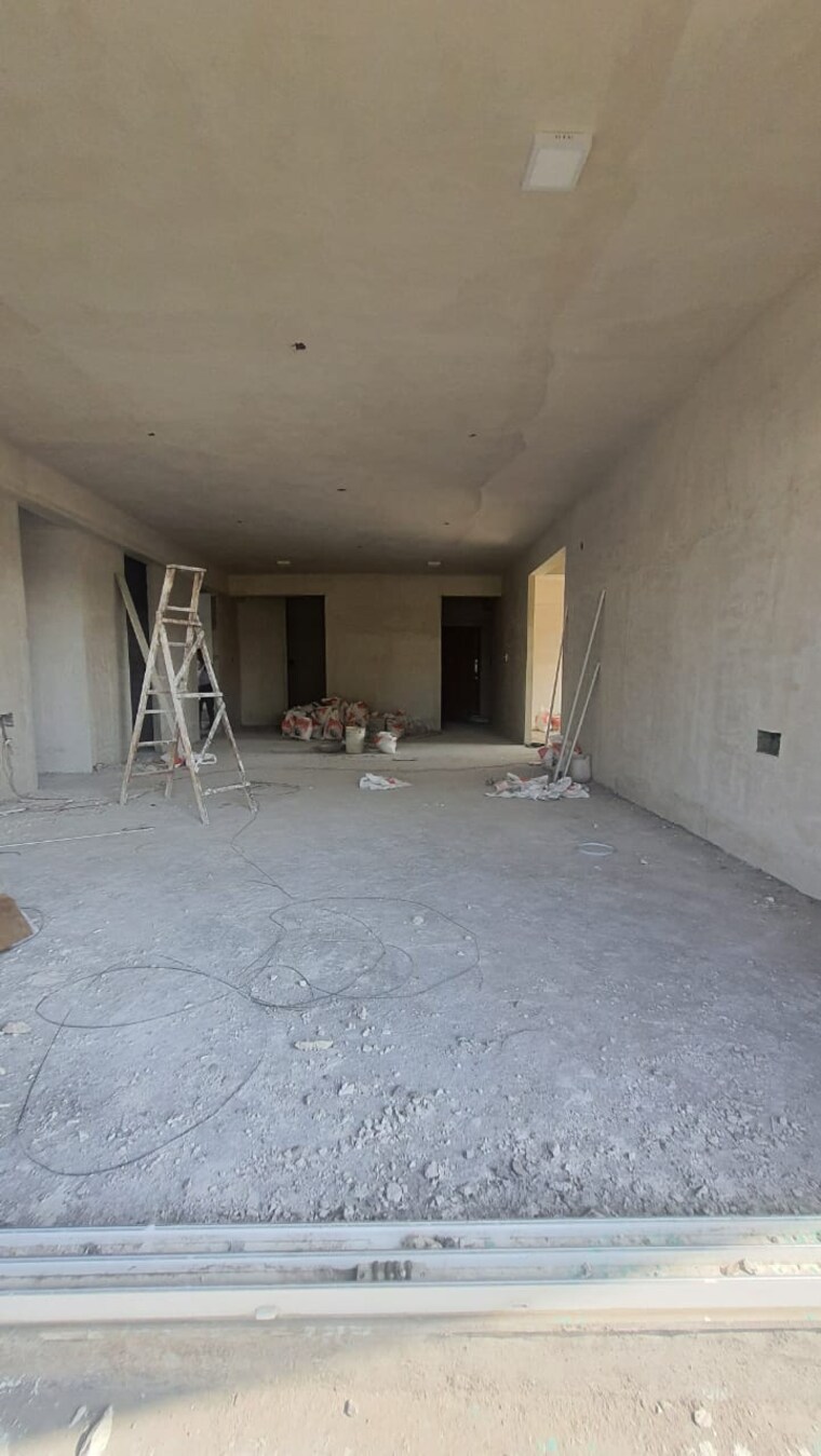  Parking, ghatkopar east 4 Bedroom 2228 Sq.Ft. Apartment In Ghatkopar East Mumbai 9374312