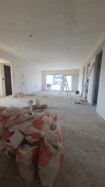 Parking in 4 BHK Apartment at Ghatkopar East – for Sale