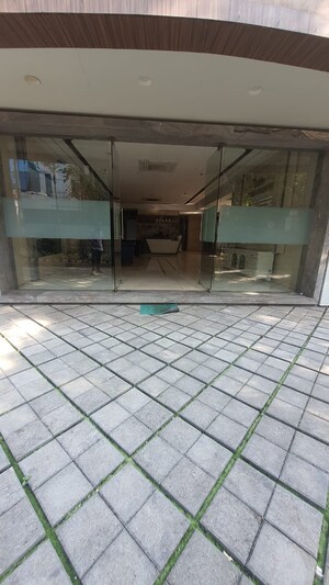 Parking in 4 BHK Apartment at Ghatkopar East – for Sale