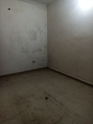 Room in 3 BHK Villa at Gomti Nagar – for Rent