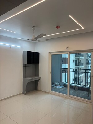 Room in 3 BHK Apartment at Rajapushpa Provincia, Narsingi – for Rent