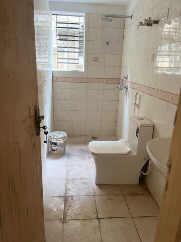 Bathroom in 2 BHK Apartment at Celestia Spaces, Parel – for Rent