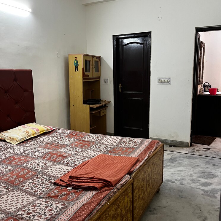 Bedroom, om-builder-floors 2 Bedroom 1800 Sq.Ft. Builder Floor In Sector 43 Faridabad 9374381