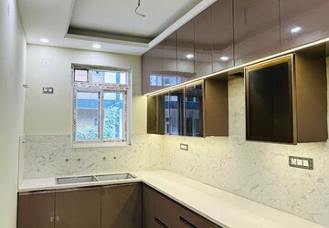 Kitchen in 3 BHK Builder Floor at Sector 84 – for Sale