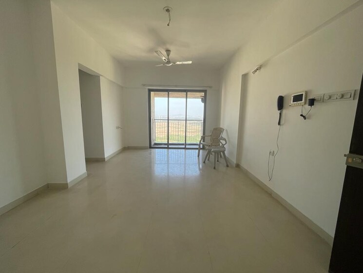 Room, dosti-planet-north-onyx 1 Bedroom 392 Sq.Ft. Apartment In Shilphata Thane 9374380