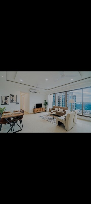 Master Bedroom in 4 BHK Apartment at Omkar Alta Monte, Malad East – for Rent