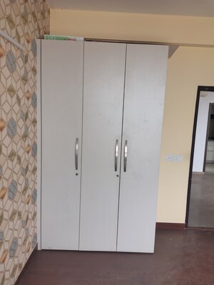 Furnished Amenities in 3 BHK Apartment at Mapsko Mount Ville, Sector 79 – for Rent