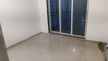 Room in 2 BHK Apartment at Vijay Vilas Taurus Building 11 To 15, Ghodbunder Road – for Rent