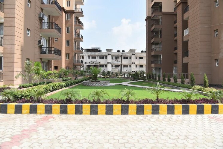 Exterior View, vip road 4 Bedroom 2292 Sq.Ft. Apartment In Vip Road Zirakpur 9374635